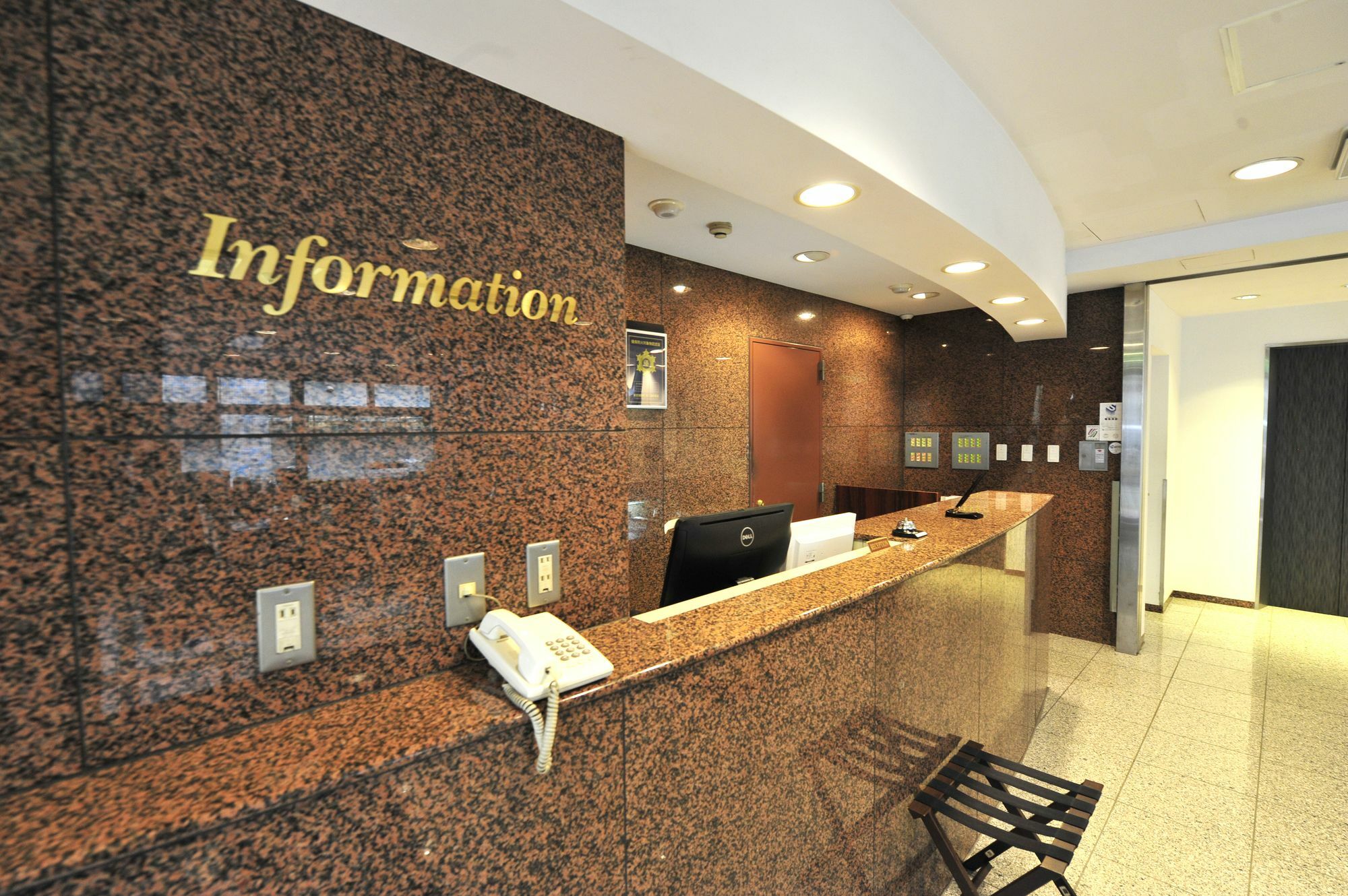 Hotel Toms Tokio Exterior foto